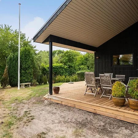 Hébergement de vacances Stunning In Juelsminde With Wifi *