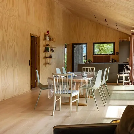 Stunning In Juelsminde With Wifi Feriehus *