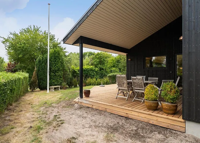 Hébergement de vacances Stunning In Juelsminde With Wifi *