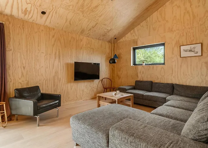 Stunning In Juelsminde With Wifi Vakantiehuis *