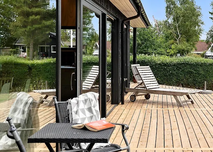 Stunning In Juelsminde With Wifi Vakantiehuis *